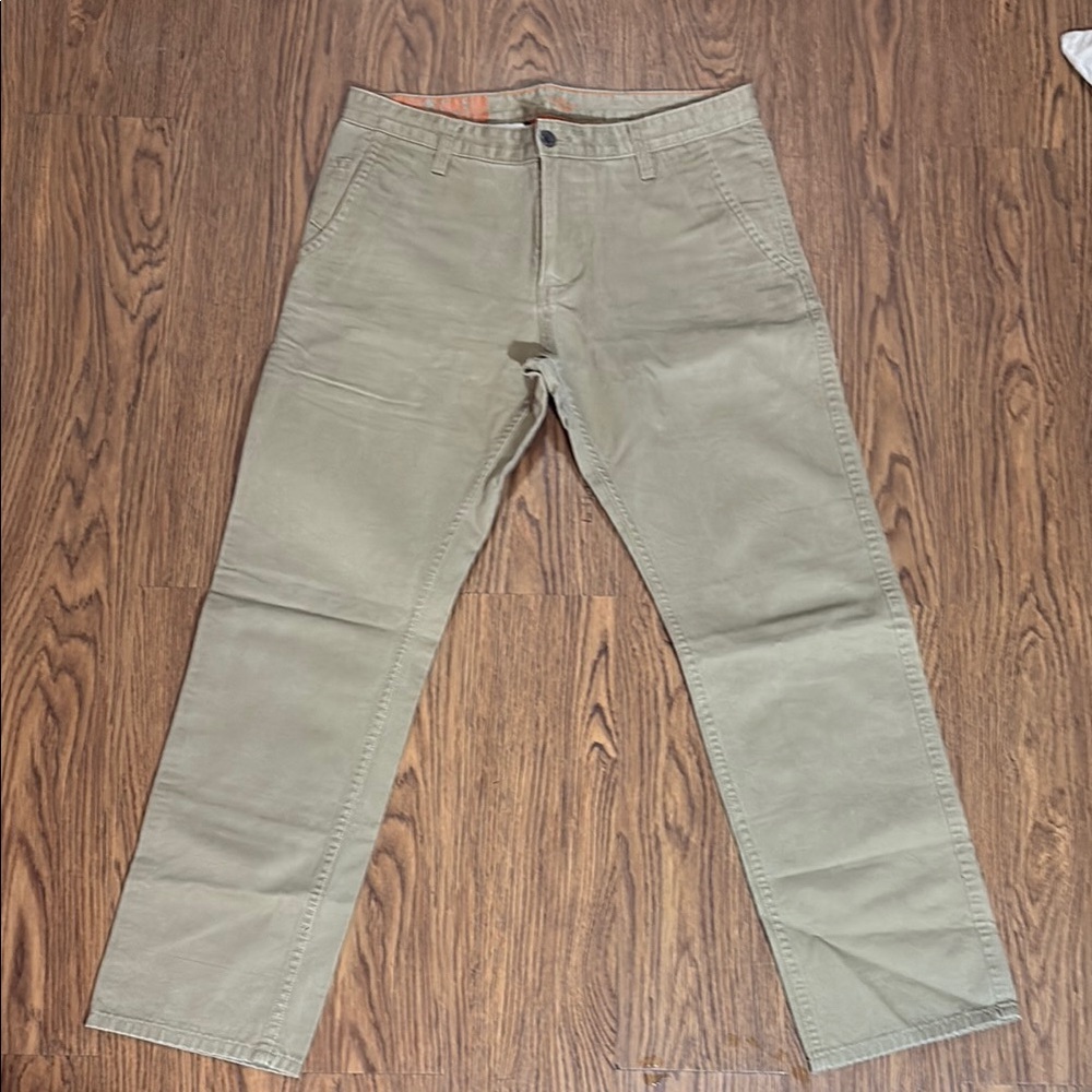 DOCKERS MENS ALPHA SLIM TAN/OLIVE KHAKI MENS SZ. 33x30